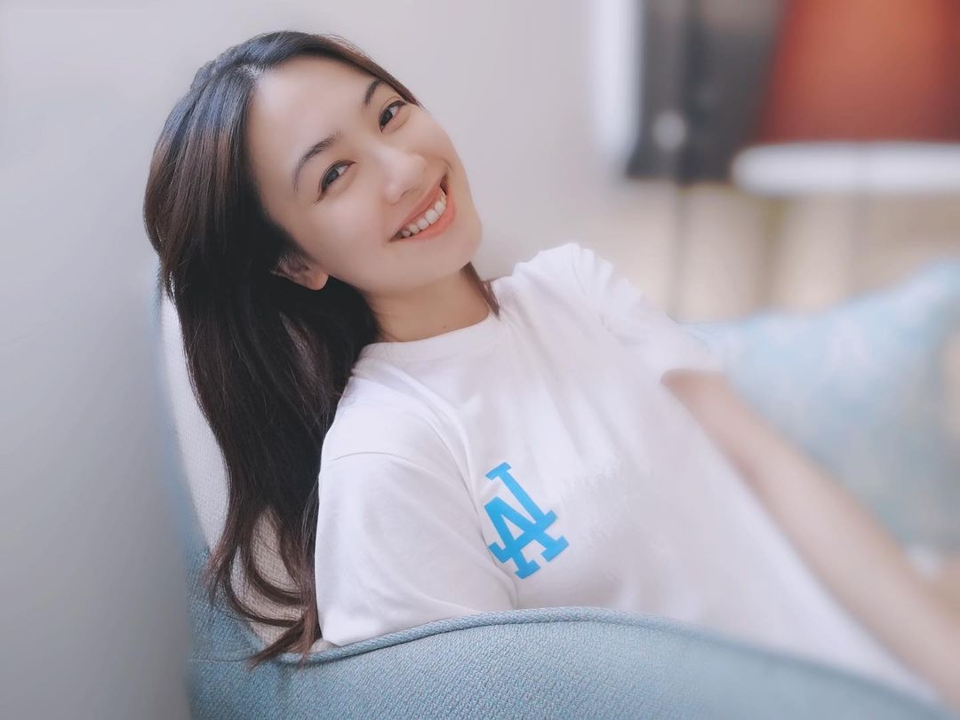 朱千雪拍拖後拒接吻戲，交友重質不重量，入行8年無人追，湯洛雯爆：佢唔輕易交換電話