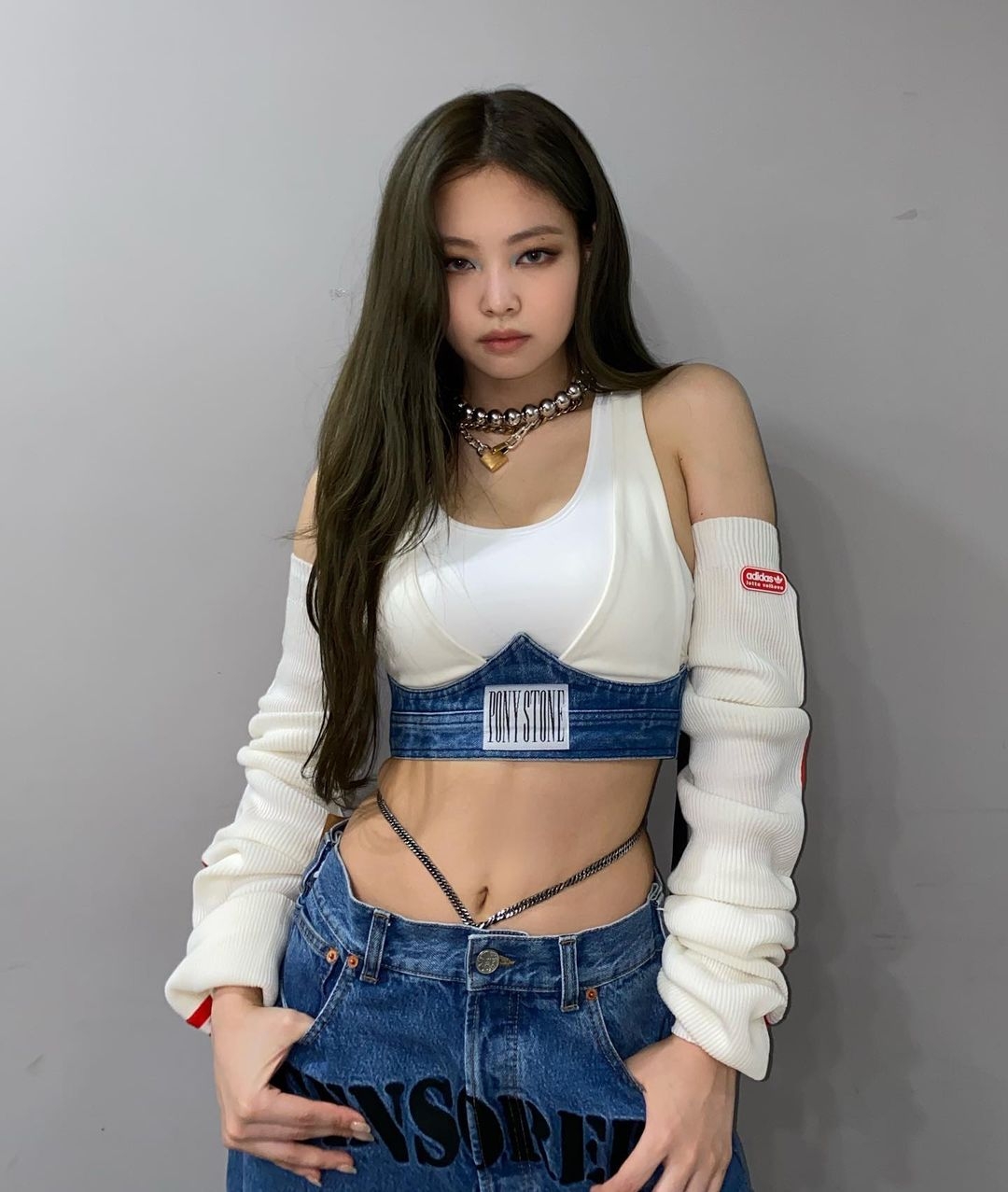 【GD Jennie拍拖】男朋友權志龍秘戀一年/內地網民要求Jennie退團