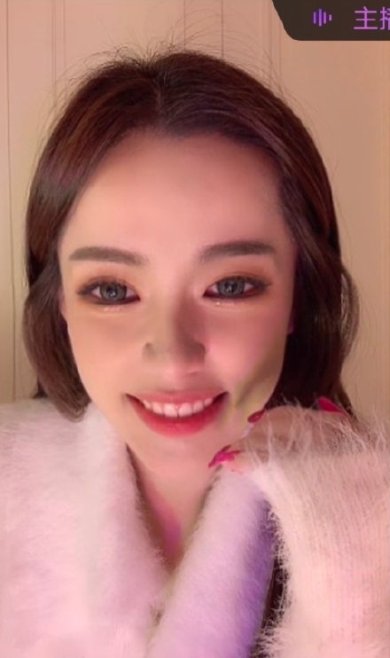 「抖音第一美女」直播關美顏，零濾鏡更驚艷？獲封小林志玲曾貼素顏相