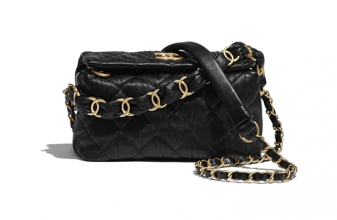 【Chanel 2021手袋】細號hobo手袋 HK$29,800（13 × 19 × 7 cm）