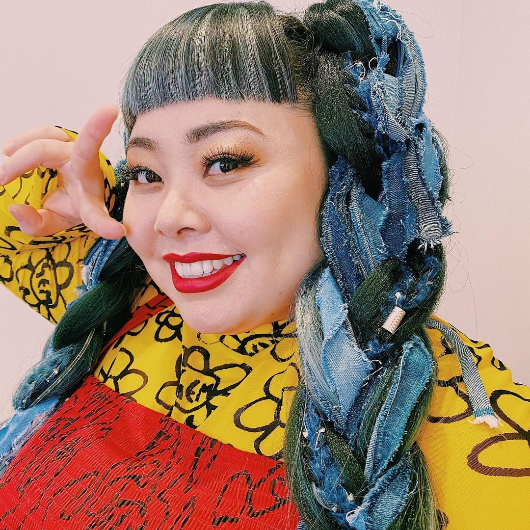 渡邊直美移居美國發展,從被欺凌辱罵的少女到國寶級搞笑藝人:接受自卑,愛上現在的模樣