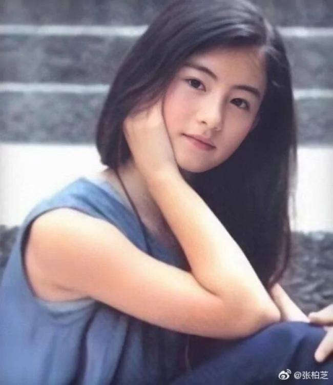 朱茵11歲美少女舊照/盤點女星舊照張柏芝/黎姿/蔡少芬/邱淑貞/周慧敏