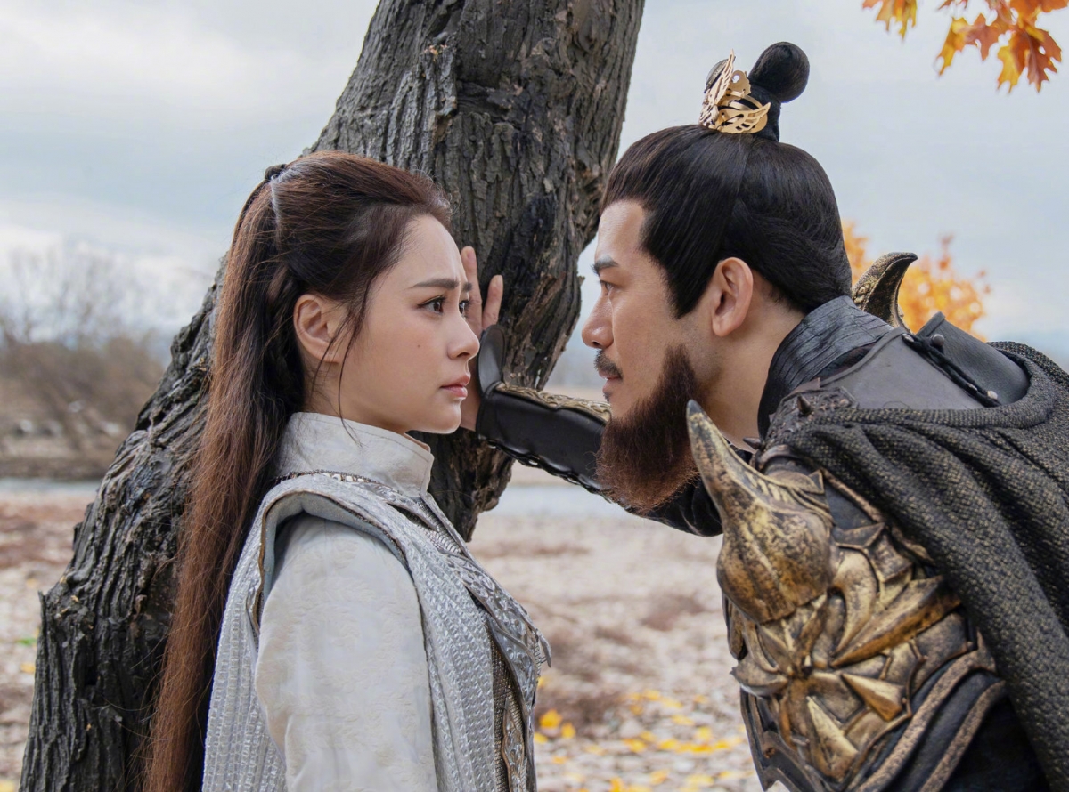 最近阿嬌與沈震軒參與拍攝電影《封神之妖狐王妃》，阿嬌飾演的蘇妲己造型亮相，超高顏值瞬間引起熱議。