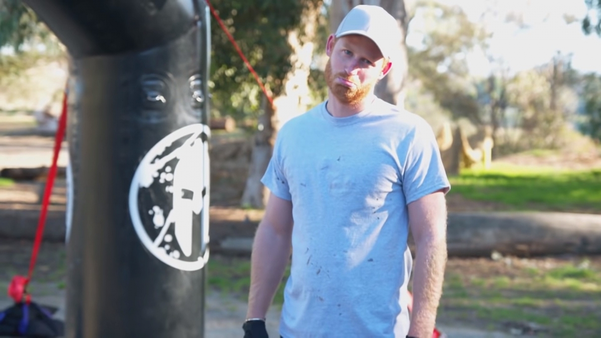 James Corden打給梅根時，梅根接電話就問哈里：「出外旅行好玩嗎 Hanz ？」，而哈里王子在電話中就稱梅根為「M」。