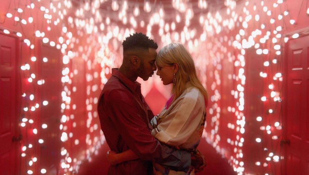 Taylor Swift被美劇串「不停換男友」，怒轟Netflix歧視女性！