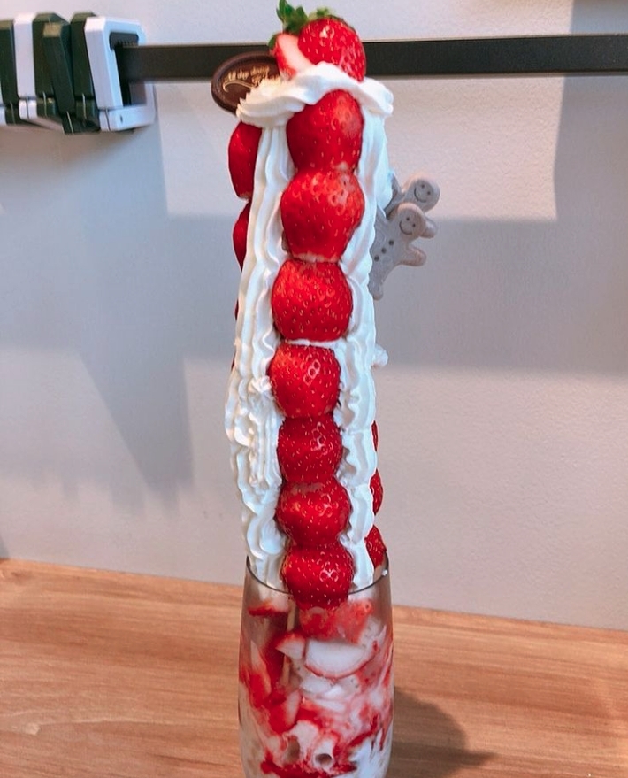 -日本-日本甜品-日本cafe-草莓聖代-水果聖代-14