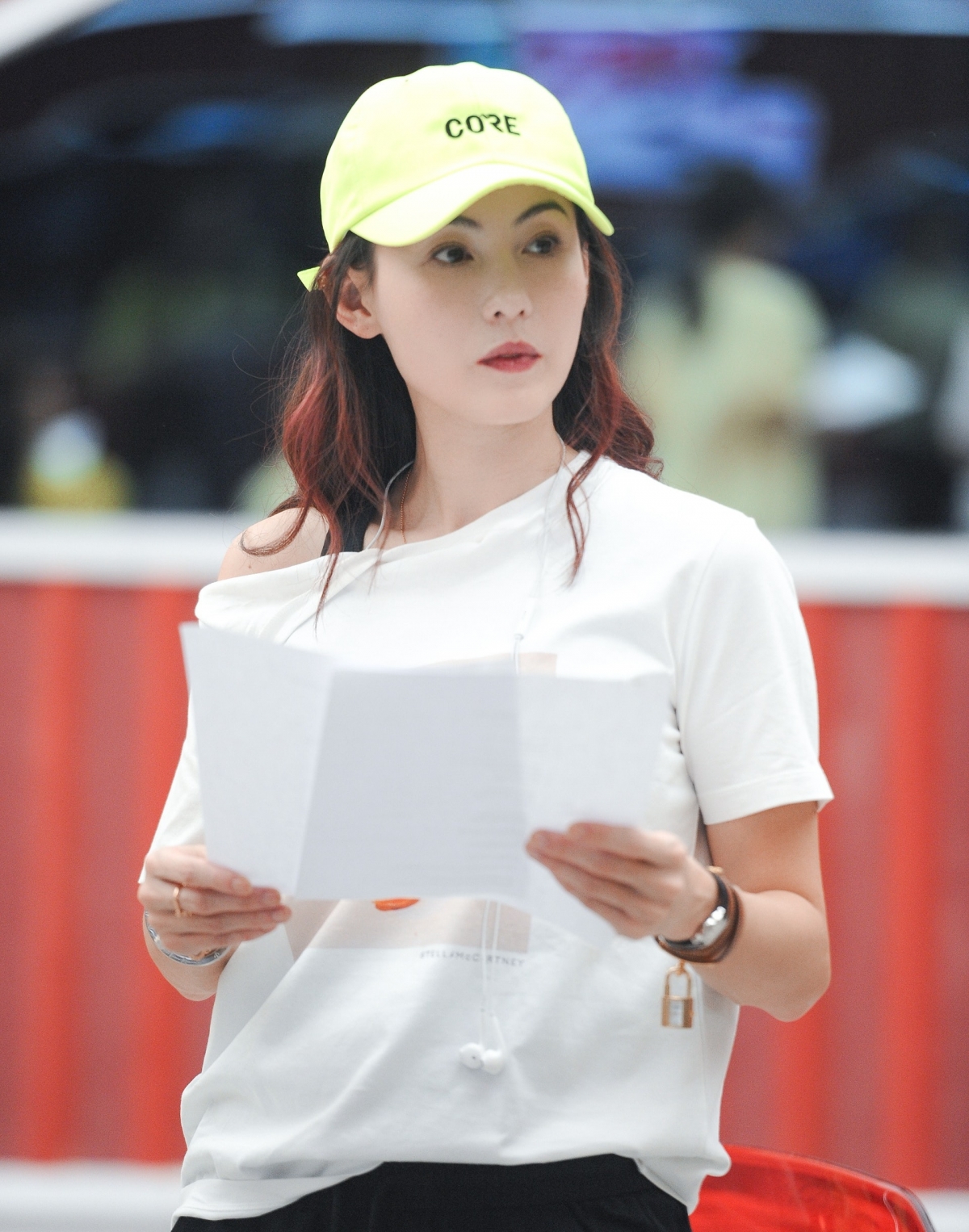 現年40歲的張柏芝參加內地選秀節目《乘風破浪的姐姐2》而備受關注,一舉一動再掀熱話!