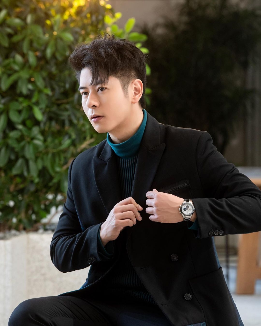 曾傳出與公司鬧不和,許廷鏗確定離巢!「約滿華納,會像香港小店一樣跟自己的團隊打拼」