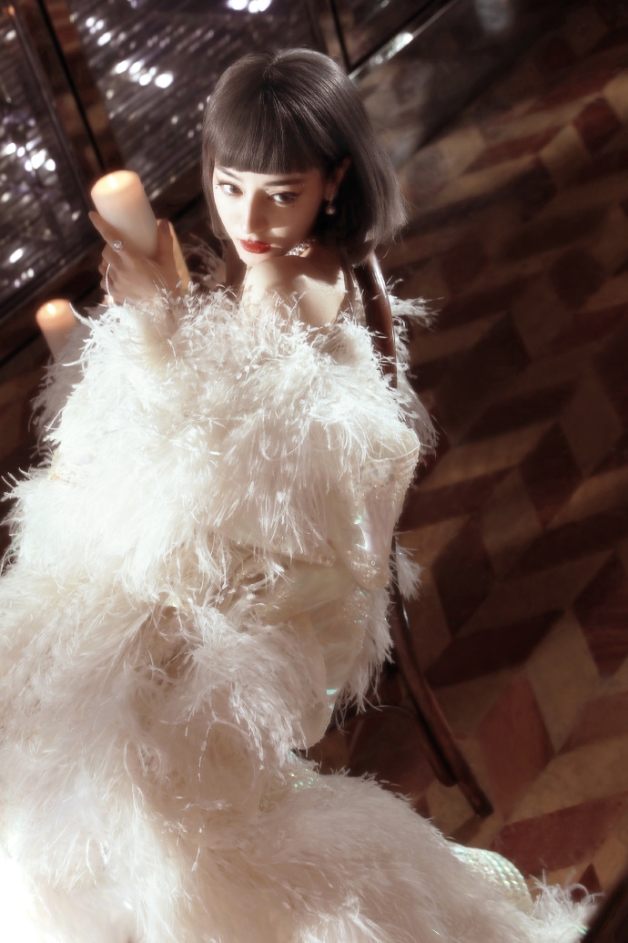 【微博之夜女星造型】迪麗熱巴/鞠婧禕/Angelababy/倪妮/關曉彤/楊冪/宋茜