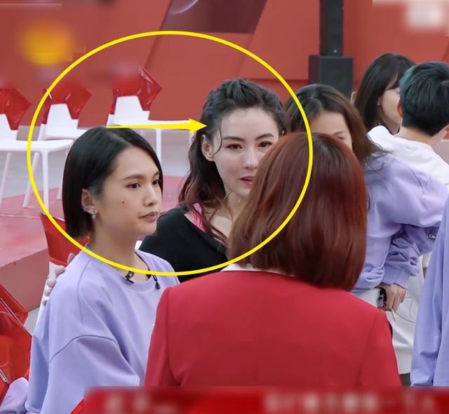 【乘風破浪的姐姐2】張柏芝、楊丞琳在自然站立的狀態下,身高的差距也是非常明顯的!