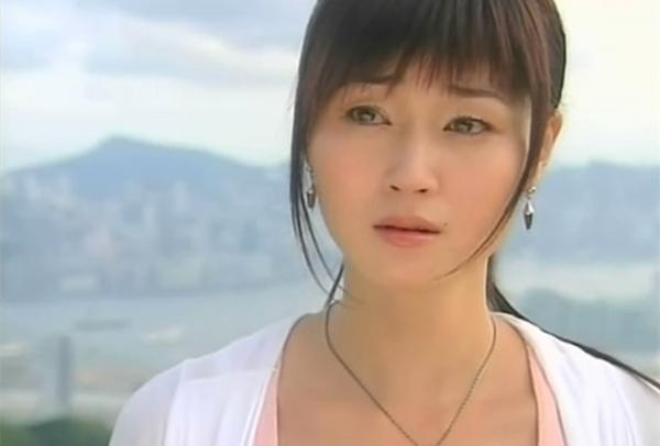 雖然「馬小玲」一角大受歡迎,至今成為許多人心中的女神,不過原來初版亞視劇集《我和殭屍有個約會》是沒有萬綺雯份!