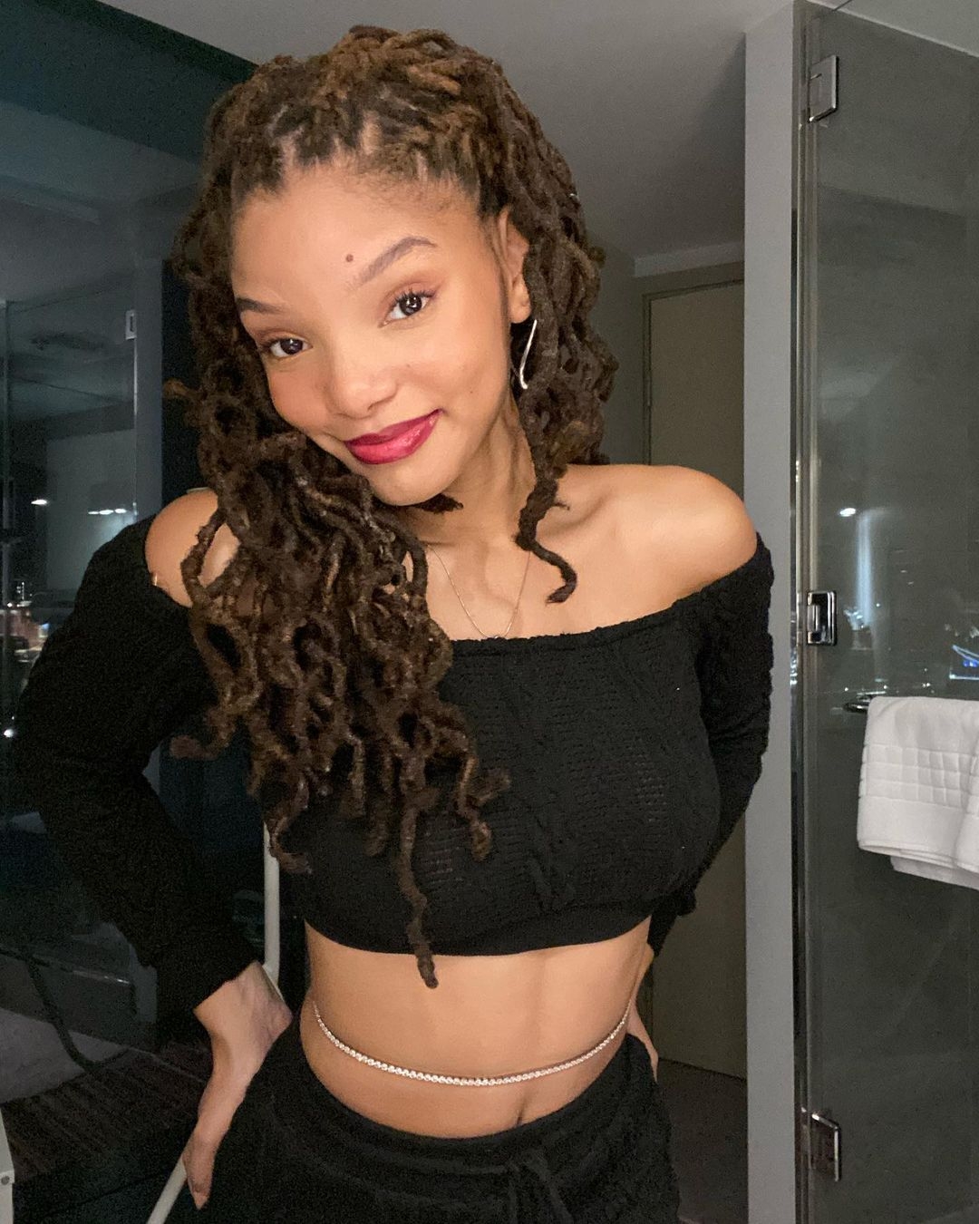 雖然從《小美人魚》選角初期, Halle Bailey 的反對呼聲就一直從未平息過,