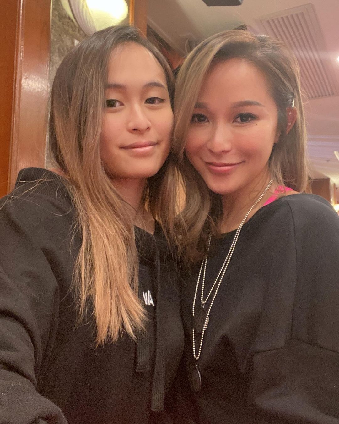 Heidi 先後為洗米華誕下兩位女兒,分別是大女兒周梓潼(Virginia)和小女兒周羨潼(Damiana),