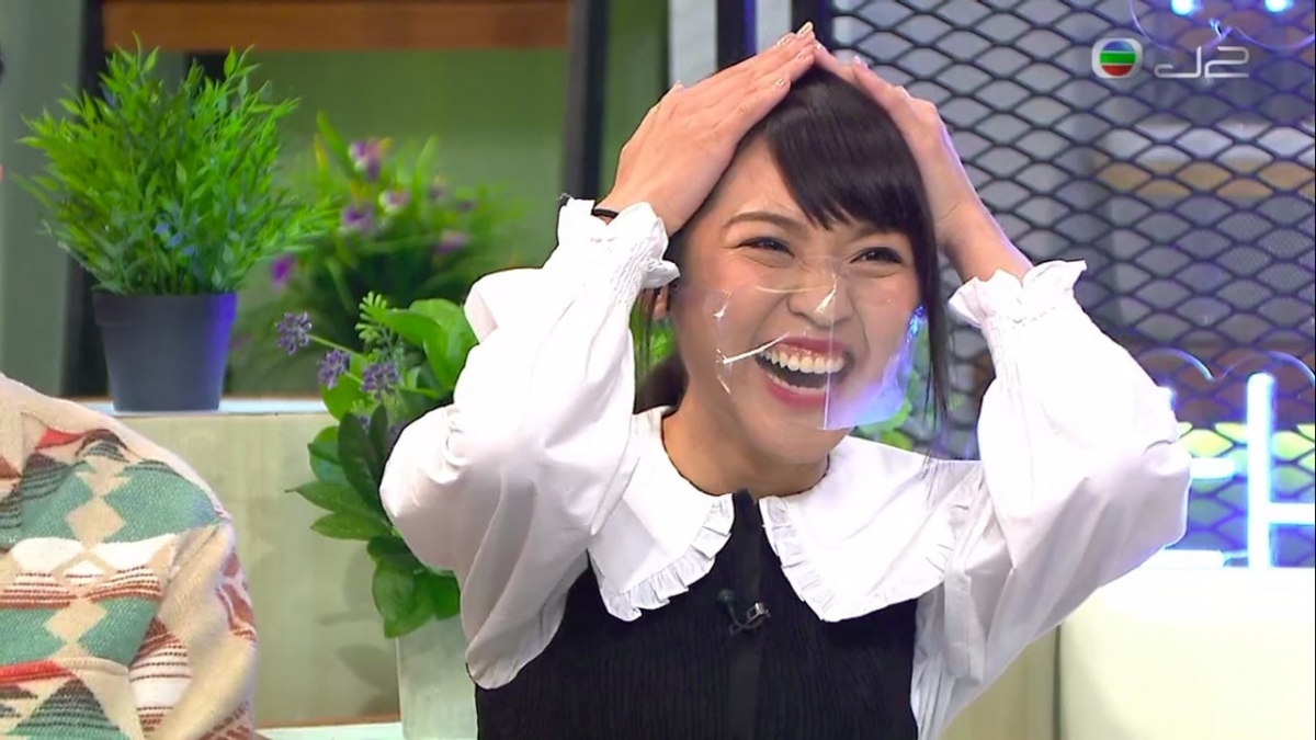 林穎彤更一度口誤講出自己:「以前喺亞視做童星」毫無忌諱的說話讓她一度陷入尷尬,林穎彤主動提起自己這些身分紹容易得罪高層