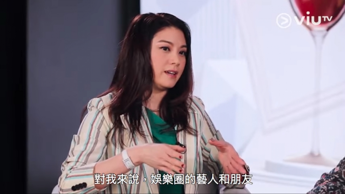 廖碧兒落淚坦承娛樂圈中無朋友,盧覓雪提醒:工作上結交的是同事,不是朋友