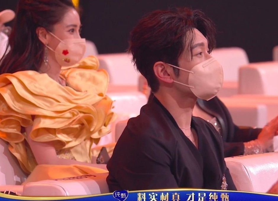 黃曉明Angelababy離婚/兩大舉動打破婚變傳聞/台下拍baby講生日快樂零互動