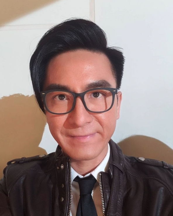 近日馬明就為《白色強人2》拍攝外景興奮曬出合照,不過成為眾人焦點的竟然是他的 All Back 高髮線?