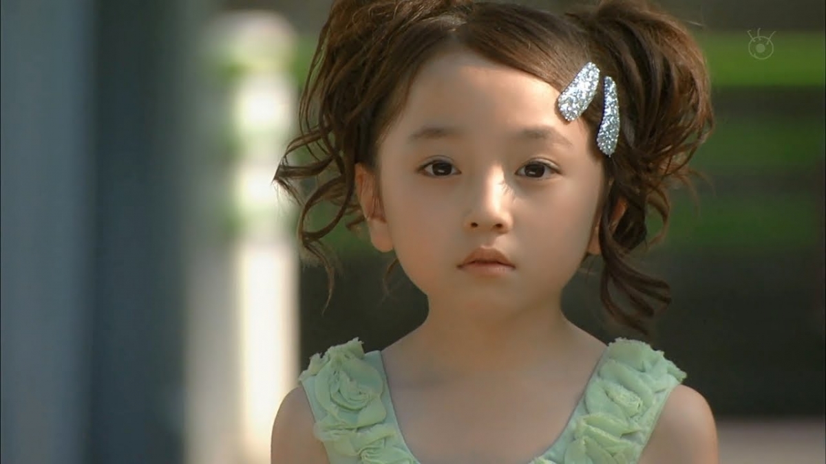 日本最美童星大變臉，昔日洋娃娃外表，今日16歲豐腴外貌，變化之大網民驚呼：認唔出