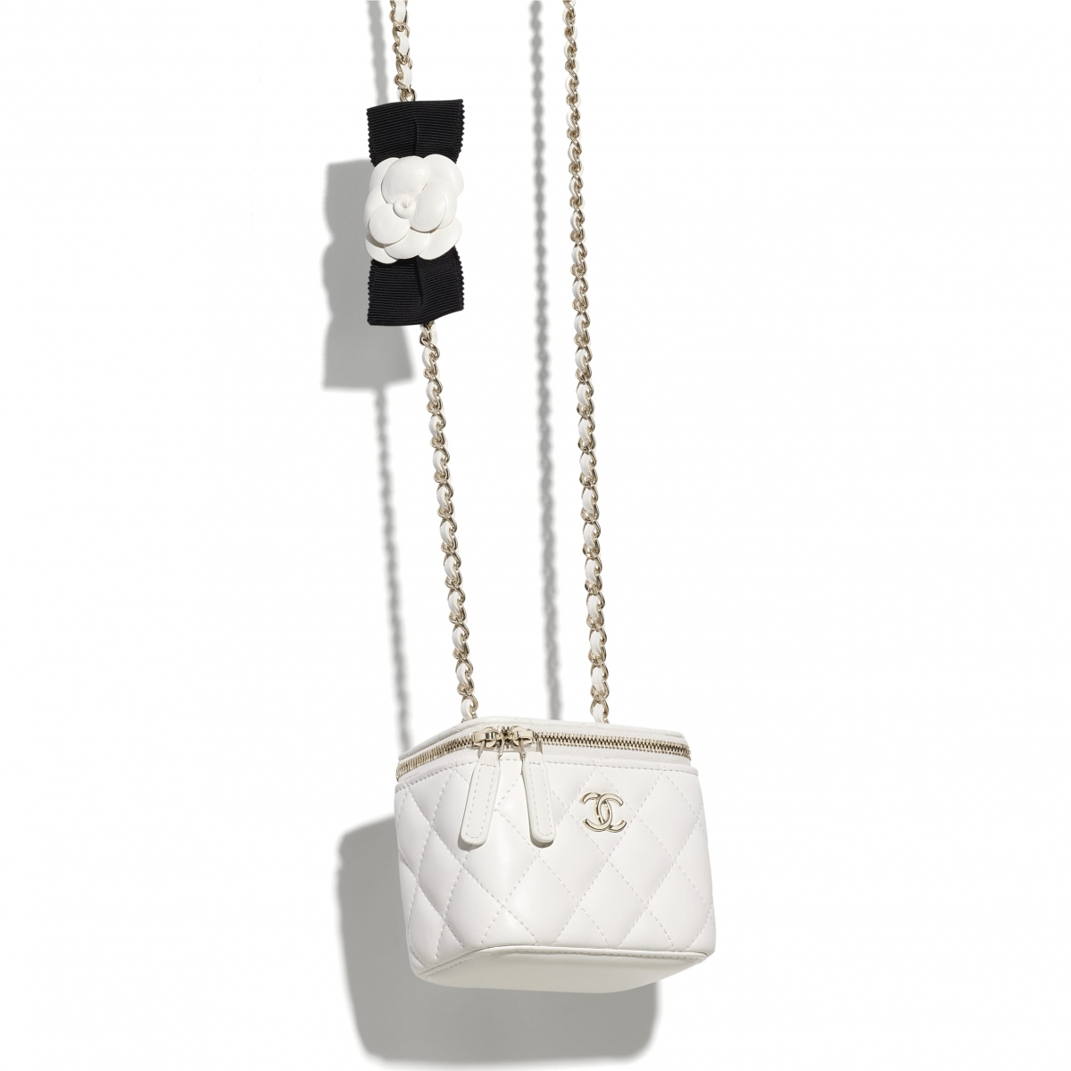 【Chanel手袋2021】銀包WOC小皮具/HK$15,000/山茶花薄荷綠珍珠鏈條零錢包必買