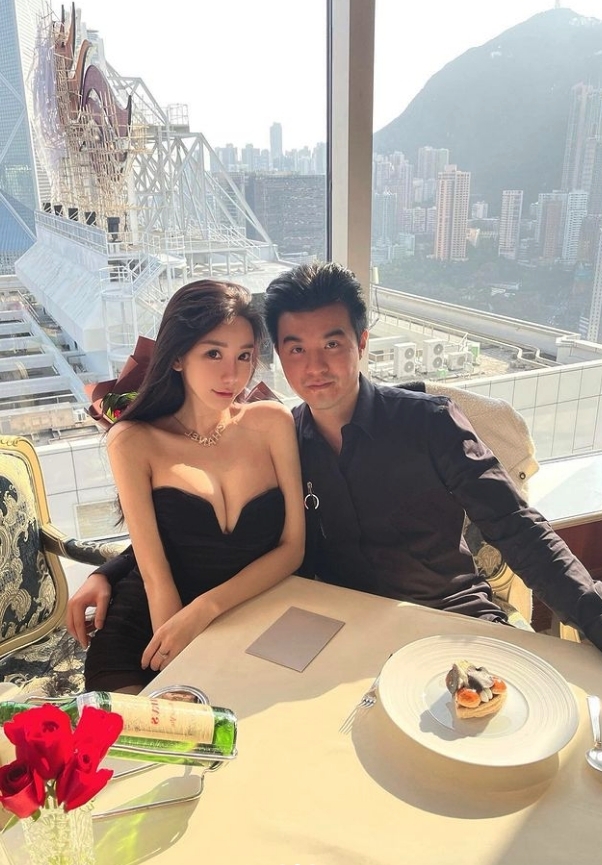 Cammi酒店豪過26歲生日晒長腿相P到地板變形/曾說鍾意自己P圖後嘅樣