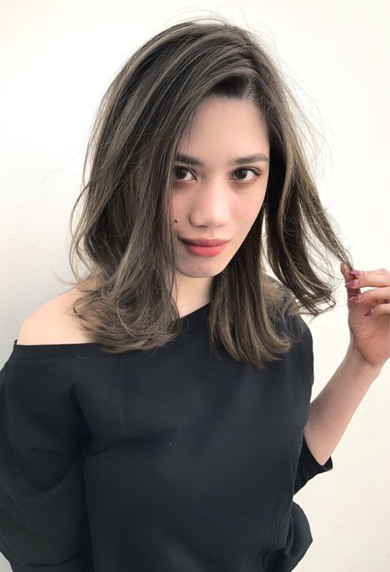 長頭髮最高危!頭髮開叉、髮尾小白點是健康出問題?即睇一招解決及5個預防方法