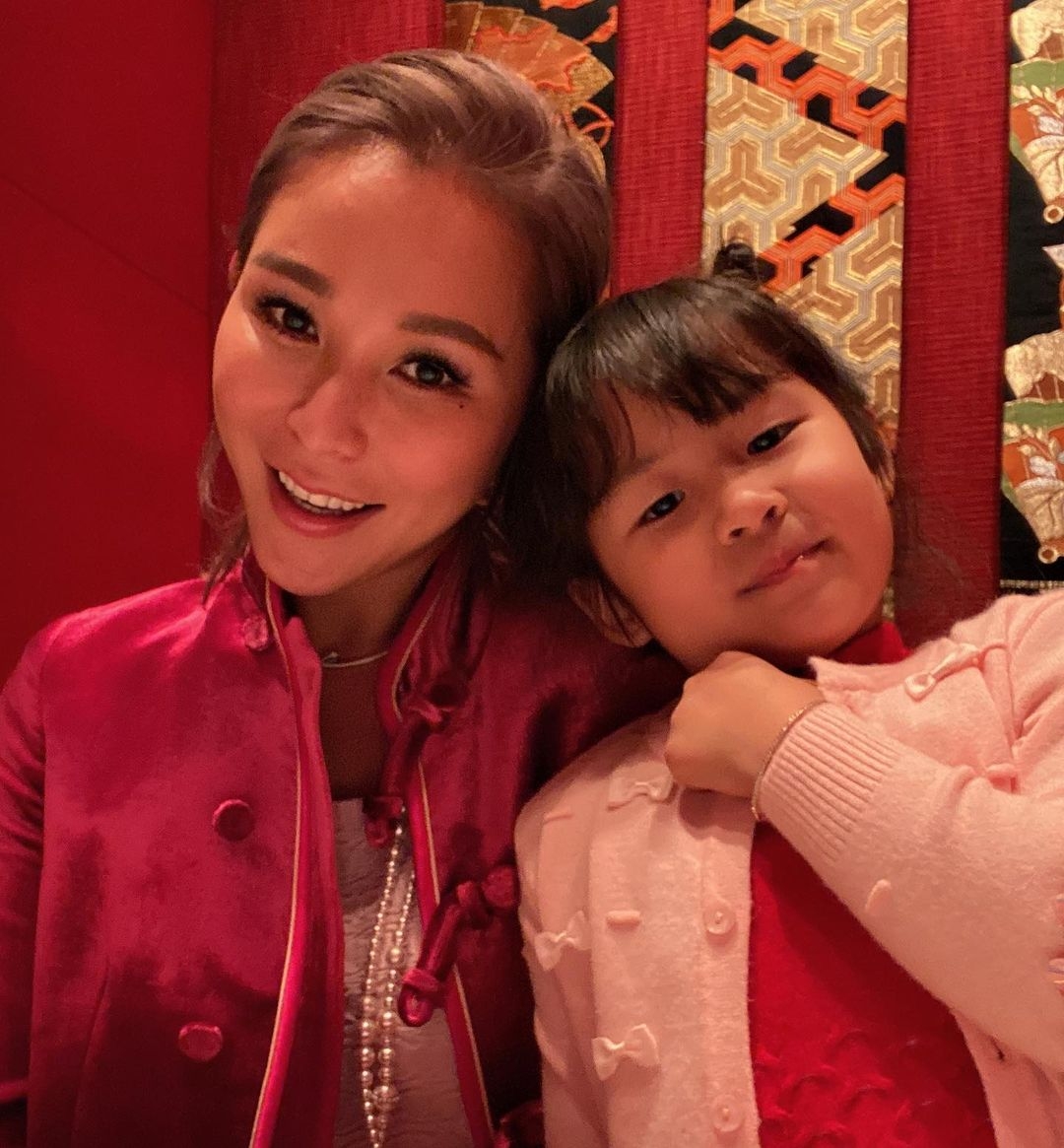 Heidi 先後為洗米華誕下兩位女兒,分別是大女兒周梓潼(Virginia)和小女兒周羨潼(Damiana),