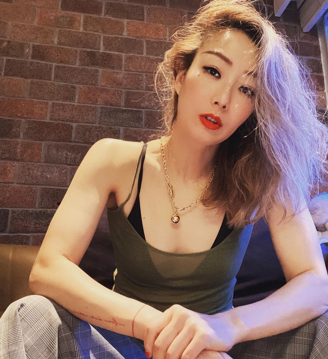 【平胸稱呼】香港的叫法相信大家也不陌生,其實形容詞也有很多,例如飛機場、太平公主、iPad air