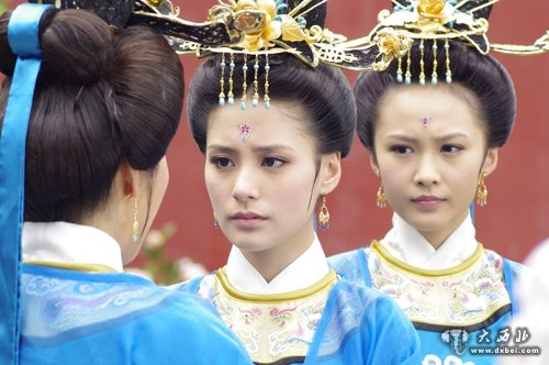 阿嬌以「欽差巡按」身份派去江南徹查兩任欽差被殺一案