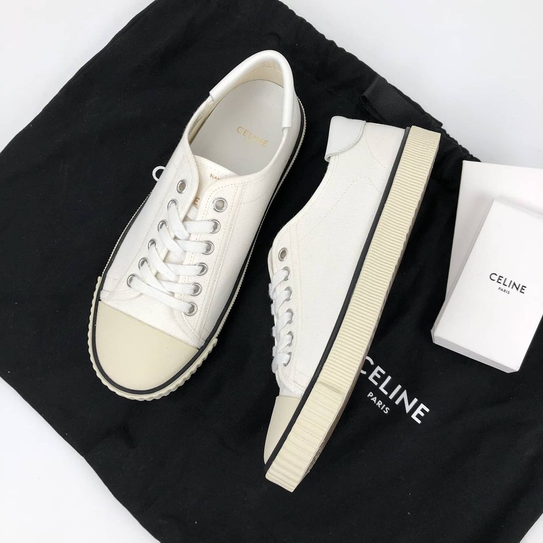 【名牌白鞋/運動鞋2021】CELINE這款白鞋將帆布和小牛皮結合在一起，呈現出簡約美！