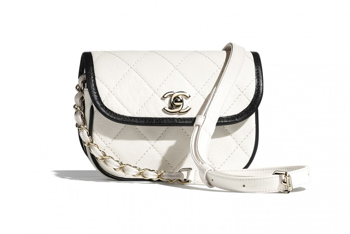 【Chanel 2021手袋】迷你信差袋 HK$30,700（13 × 18 × 6 cm）