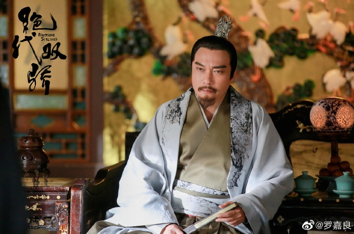 3屆「視帝」羅嘉良大陸商演場面冷清,舞台簡陋,被指北上發展落魄,人氣下滑?