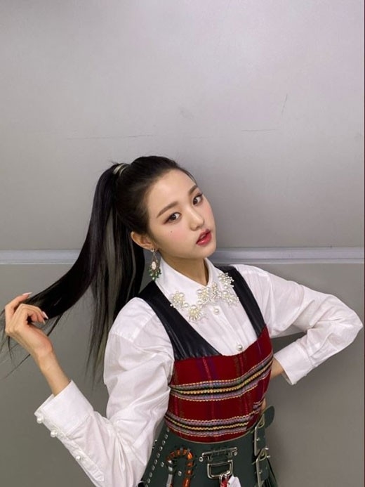 【紮馬尾技巧】2條橡筋綁出蓬鬆高馬尾全日不扁塌