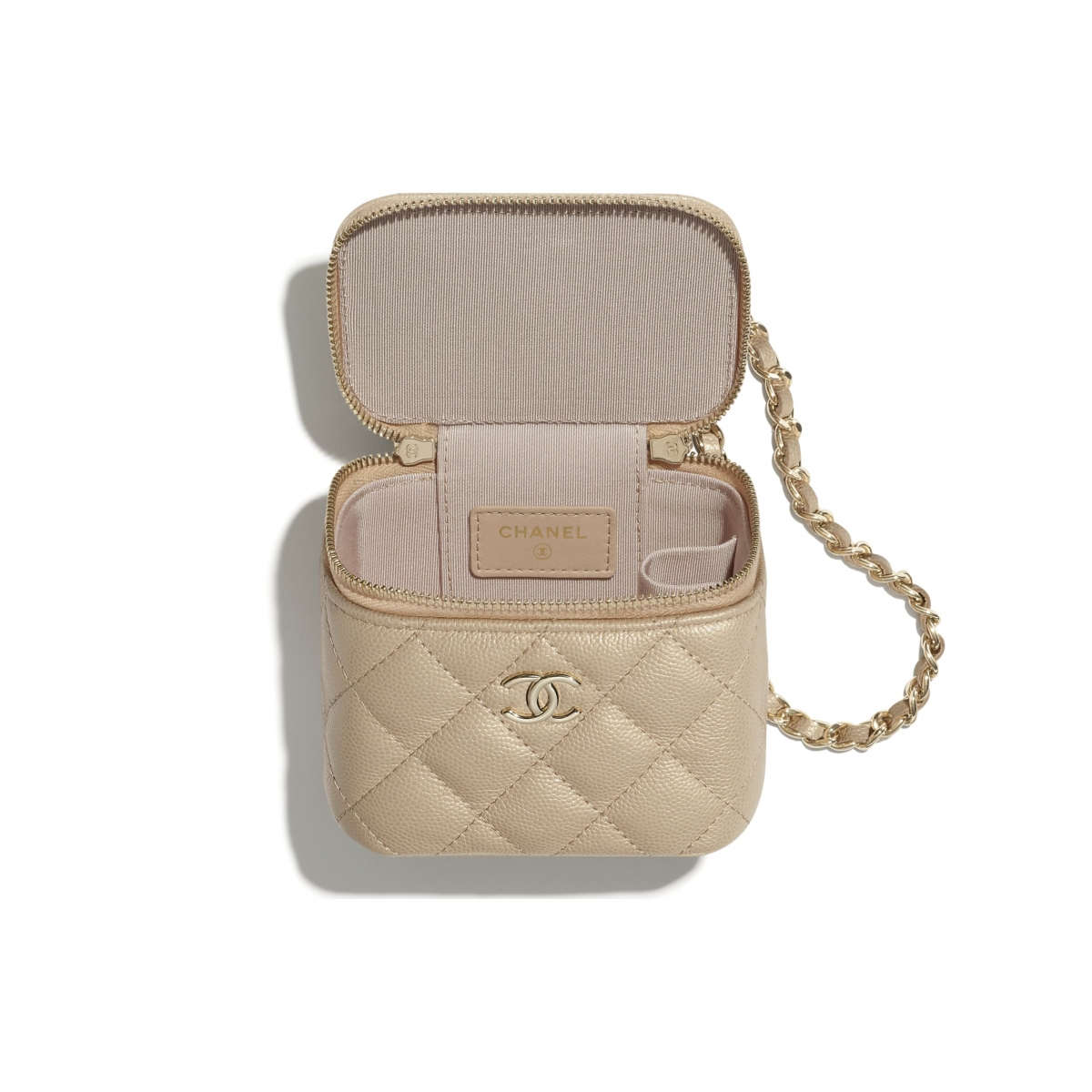 【Chanel手袋2021】銀包WOC小皮具/HK$15,000/山茶花薄荷綠珍珠鏈條零錢包必買