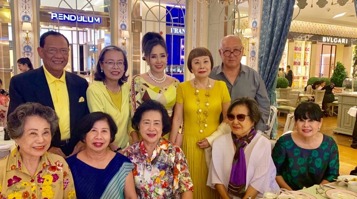 這位74歲的前環球小姐亞芭詩拉(Apasra Hongsakula)