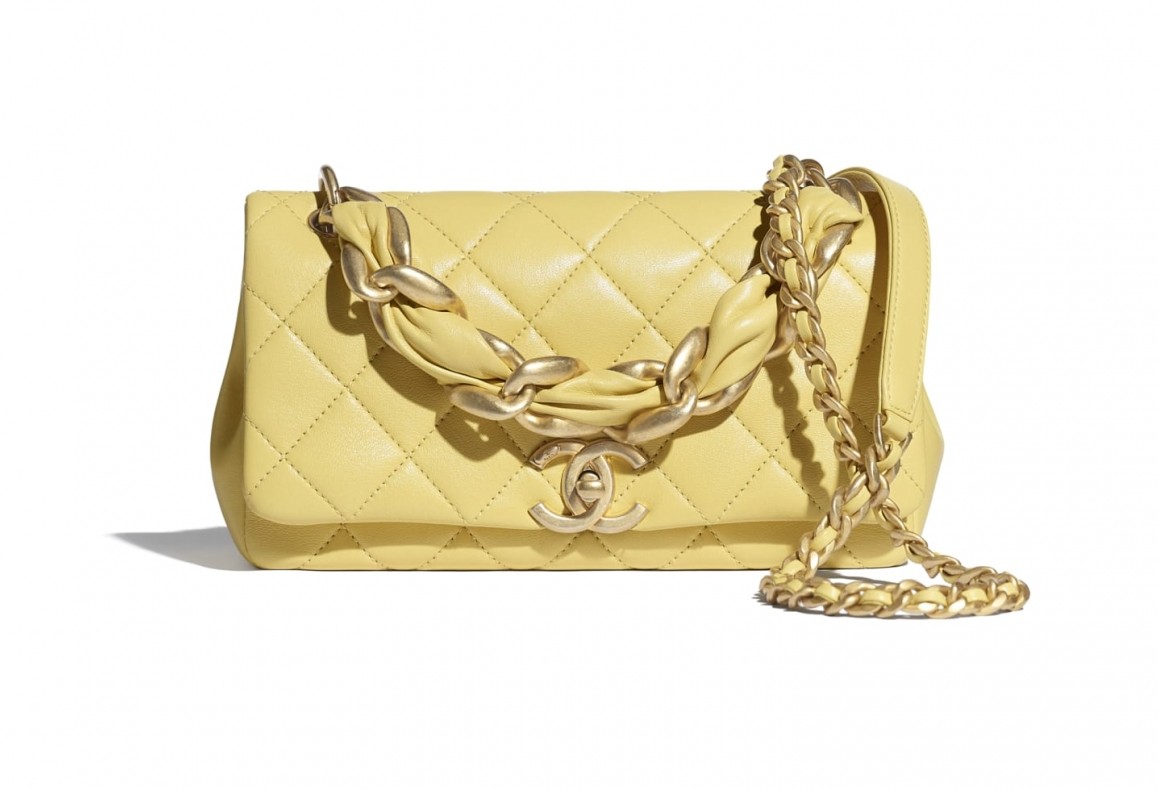 【Chanel 2021手袋】垂蓋手袋 HK$36,800（14 × 23 × 6.5 cm）