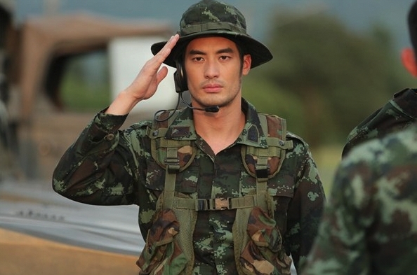 每年四月也是泰國徵兵季,