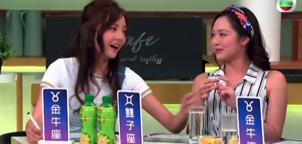 馮盈盈就透露當時更多細節,指:「後期兩個一齊唔著衫,余思霆夜晚要同當時男朋友FaceTime