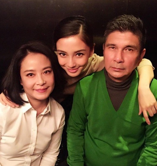 Angelababy家人爸爸媽媽