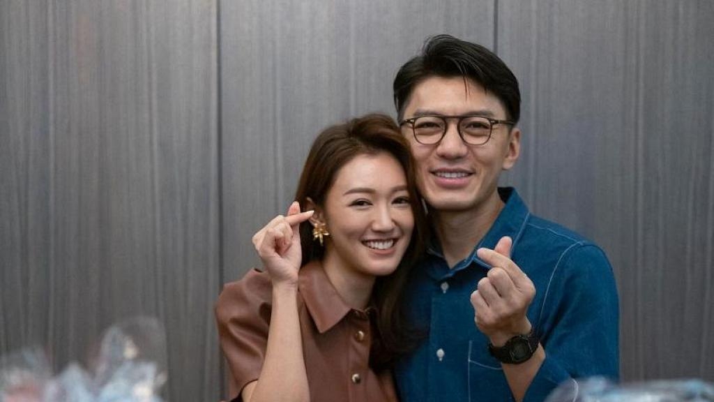 網民都覺得自袁偉豪婚後就開始大走樣,更笑言他比老婆張寶兒吸曬精力