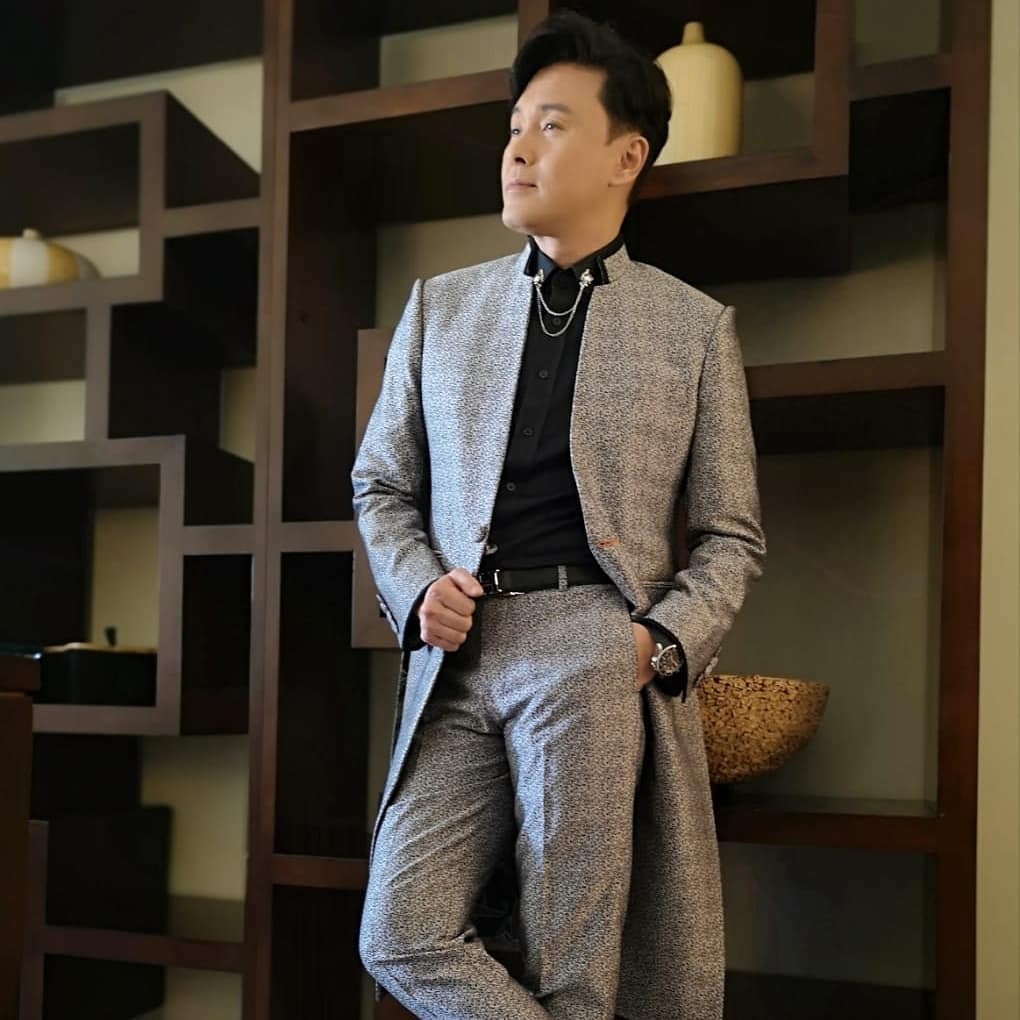 傳「年輕人偶像」56歲曹永廉取代25歲周嘉洛,任古裝劇男一?網民:又係加埋成百歲嘅人談情