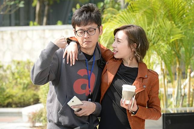 妻子狠心把老公30盒《遊戲王》的卡以1円拍賣,並指自己對卡牌不熟悉,希望能賣出合理價格。
