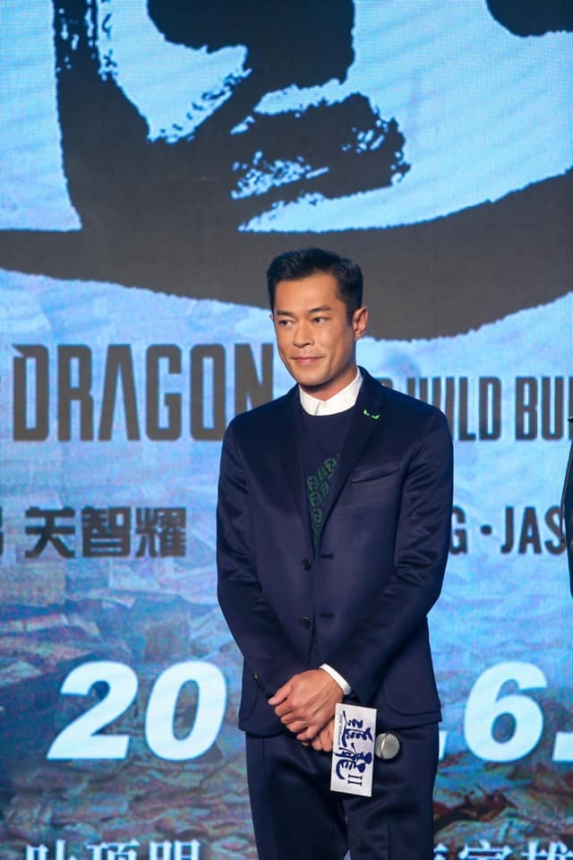 古天樂獲頒榮譽院士!從「茄喱啡」到電影大亨,長年投資力撐港產片、捐建135間學校