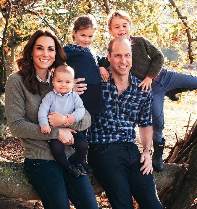 查理斯及夫人卡米拉、威廉王子夫婦、喬治小王子(George)、夏洛特小公主(Charlotte)、路易小王子(Louis)會被視為皇室核心成員,而他們則可獲得贊助以履行皇室職務!