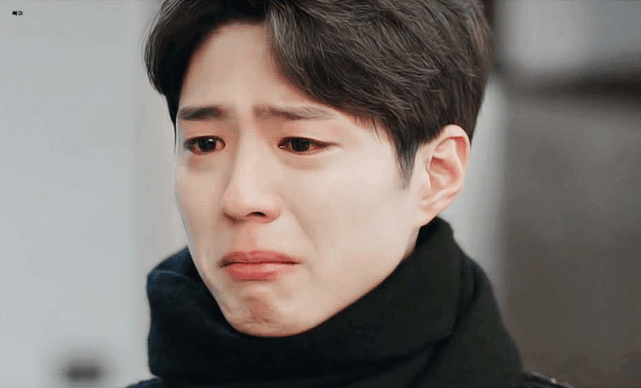 女人對於自我意識太強的男生都會比較反感,無論自卑或是自大