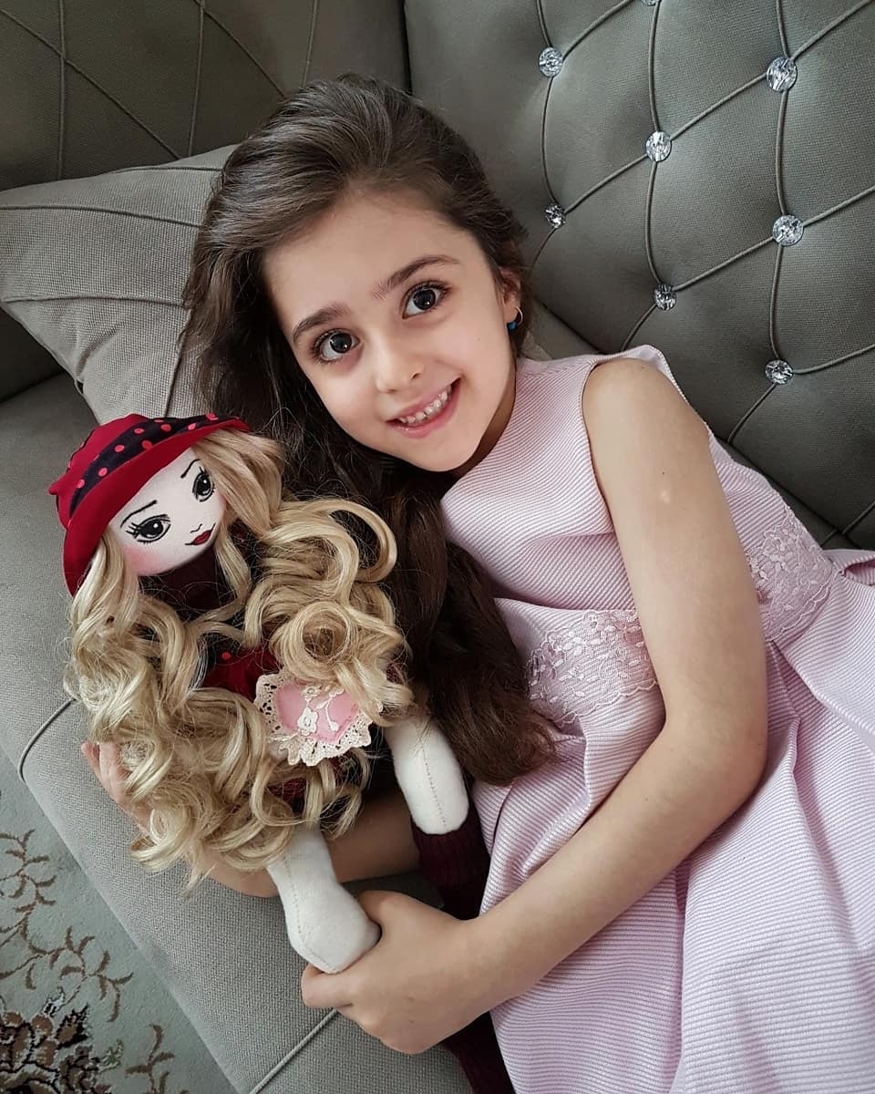 59596106_338778596822019_8493794800187080316_n