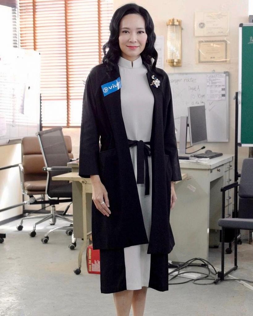 viutv-原創劇-無限斜棟有限公司-考有feel-大叔的愛-mirror-6