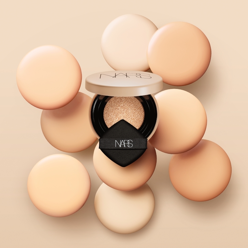 氣墊粉底推薦2021|全新NARS 水潤透亮氣墊粉底SPF 50+/PA+++, 帶來嶄新零死角護膚天使光感妝容