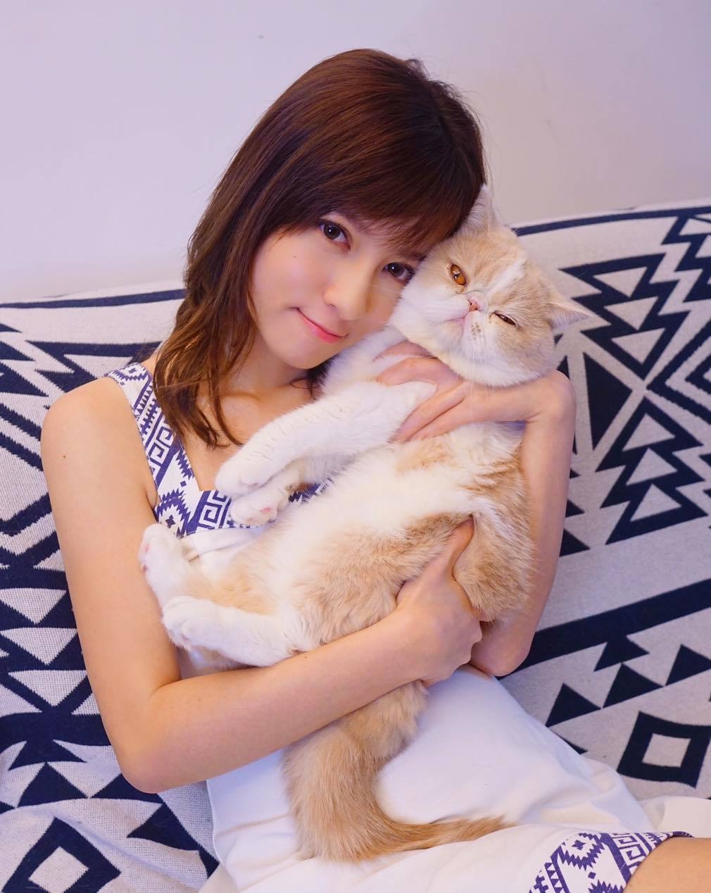 陳嘉倩整容, 陳嘉倩舊相,陳嘉倩中學,