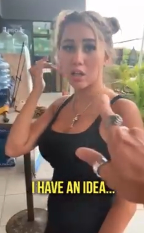 Youtuber為了拍片和一位俄羅斯美女在印尼一超級市場中脱口罩遊走,在臉上繪上「假口罩」便成功暪過門口的警衛