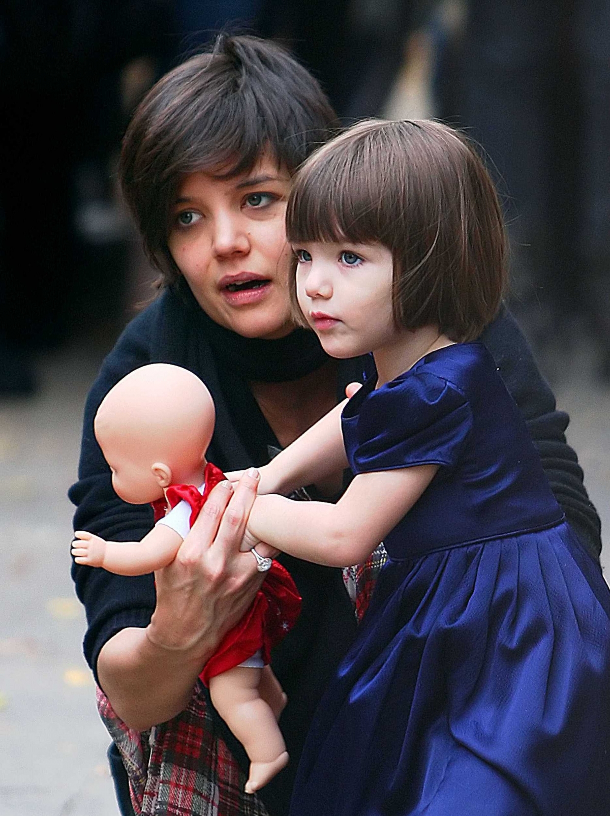Tom Cruise(湯告魯斯)與第三任妻子Katie Holmes(姬蒂荷姆斯)所生的女兒Suri Cruise Holmes於2006年出生。